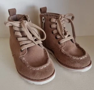 Country Road Toddler Boys Desert Leather Boot size 24 RRP $89.95 Sand Camel VGUC - Picture 1 of 8
