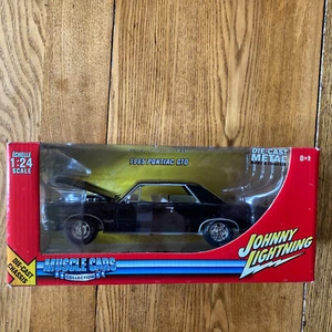 Johnny WHITE Chassis Interior Lightning 1965 PONTIAC GTO BLACK 1/24 Muscle Cars - Picture 1 of 12