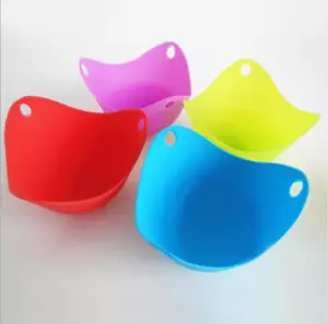 Egg Poacher Silicone Poaching Cups Set of 4 Boil Microwave Stove Top Cook Eggs - Picture 1 of 2