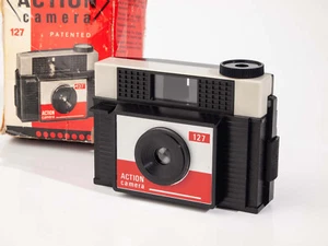 Action Camera 127 - 4x4cm - Toy Camera - Made in France - mint- - Picture 1 of 8