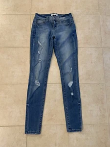 MUDD Distress Jeans Size 3 Denim Skinny Jeans Pants Womens Juniors Mid Rise - Picture 1 of 3