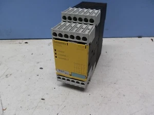 SIEMENS SIRIUS 3TK2825-1BB40-E03 - Picture 1 of 3