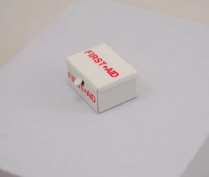 FIRST AID KIT - metal dollhouse miniatures 1/12 scale MUL2510 - Picture 1 of 3