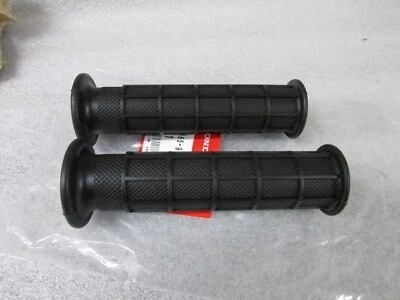NOS 88-00 HONDA TRX300 TRX300FW FOURTRAX 300 EMPUÑADURAS DE MANILLAR ORIGINALES OEM 7/8" Foto 1 de 3