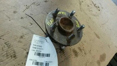 2004 PONTIAC VIBE HUB REAR FWD W/O ABS LEFT/RIGHT 165700 - Image 1 of 4