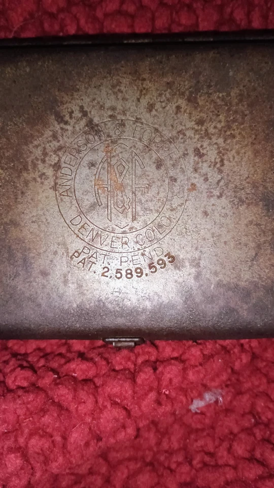 Антикварный набор сверл в железном футляре - Изображение 1 из 4