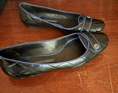 Pisos Giorgio Armani negros talla 6,5 Foto 1 de 4