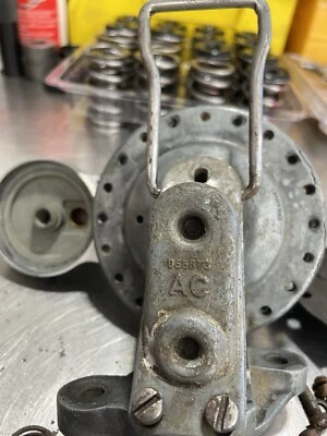 Bomba de combustible Bugatti vintage Foto 1 de 4