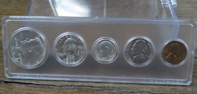 1964 D 90% silver 5 coin set mint/proof  holder 90% SILVER KENNEDY QUARTER DIME - Image 1 of 4