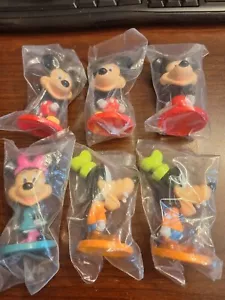 Menge (6) Disney für Kelloggs Wackelköpfe Mickey (3) Minnie und Goofy (2) Neu - Bild 1 von 4