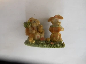 Vintage Figurine Ceramic Rabbits and Baby Chicks 1997 Made In China - Picture 1 of 5