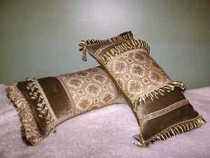 Vintage Pair Decorative Solid Velvet Lumbar Green Pillows - Picture 1 of 12