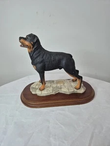 Rottweiler Best Of Breed Naturecraft Hand Painted In England Large Figurine - Picture 1 of 10