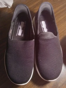Zapato de tenis Skechers Slip-ins refrigerado por aire espuma viscoelástica manos libres para hombre talla 8,5 W - Imagen 1 de 12