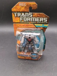 2010 TRANSFORMERS REVEAL THE SHIELD LEGEND CLASS MEGATRON DECEPTICON MOSC - Picture 1 of 2