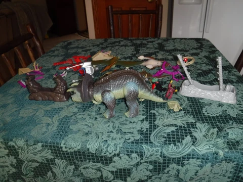 VINTAGE LOT OF TYCO DINO RIDERS Cover