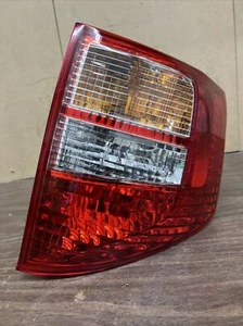 2002-2004 ISUZU AXIOM PASSENGER RIGHT SIDE REAR BRAKE QUARTER MTD TAIL LIGHT OEM - Bild 1 von 8