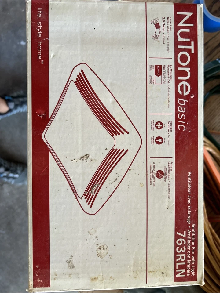 763RLN Bath Light NuTone Fan CFM Exhaust 50 Ceiling