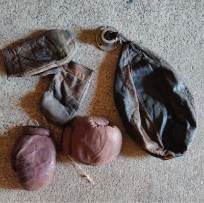 Punching bag with leather glove Vintage A.J. Reach - Image 1 of 4