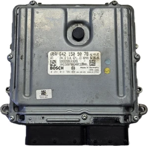 Mercedes Engine Control Module A 6421509078 0281013704 - Bild 1 von 2
