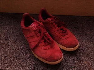 MENS ADIDAS GAZELLE TRAINERS , BURGUNDY, UK SIZE 5 - IN A GOODISH COND - Picture 1 of 10