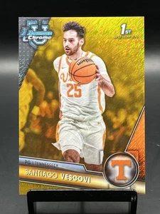 2023-24 Bowman Chrome University Santiago Vescovi #78 Gold Shimmer /50 1st - Picture 1 of 2