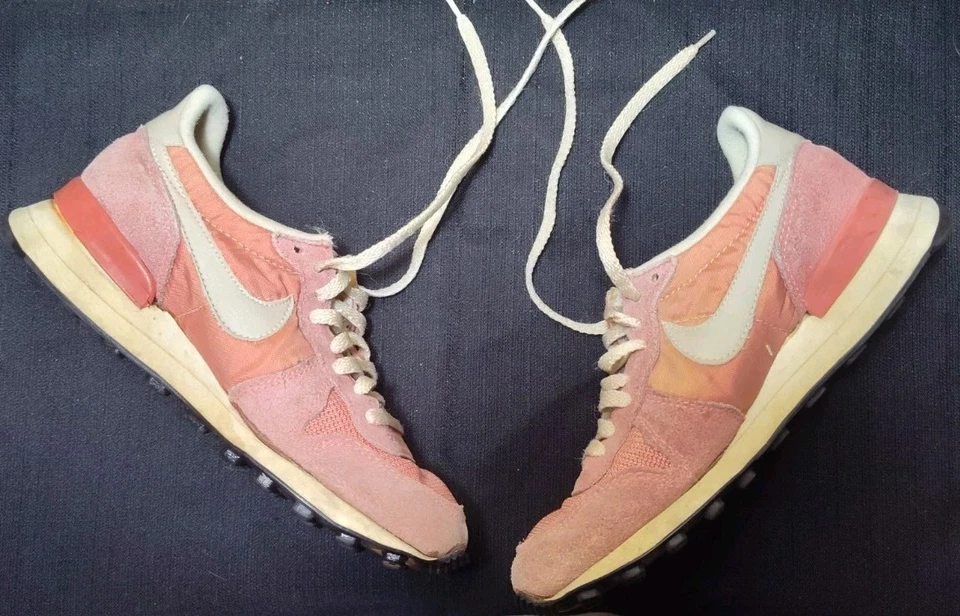 NIKE VALKYRIE Made in USA 80s Early Model Vintage Used Sneakers Flaws - Image 1 of 4