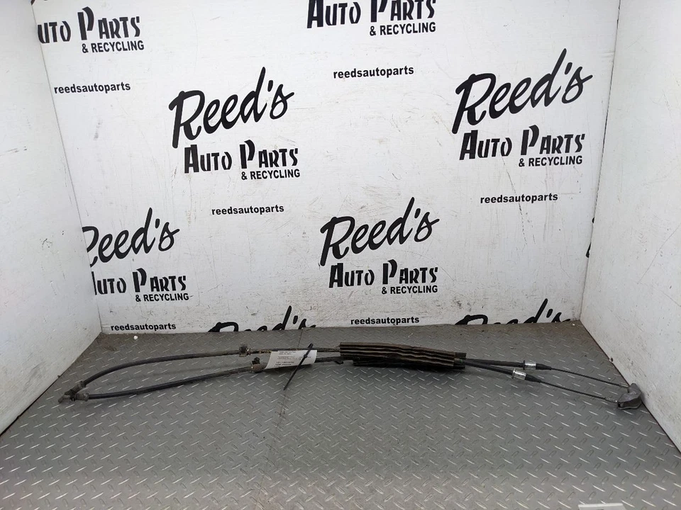 Juego de cables de freno de estacionamiento Pontiac Solstice 2006-2009 OEM 1180186 Foto 1 de 4