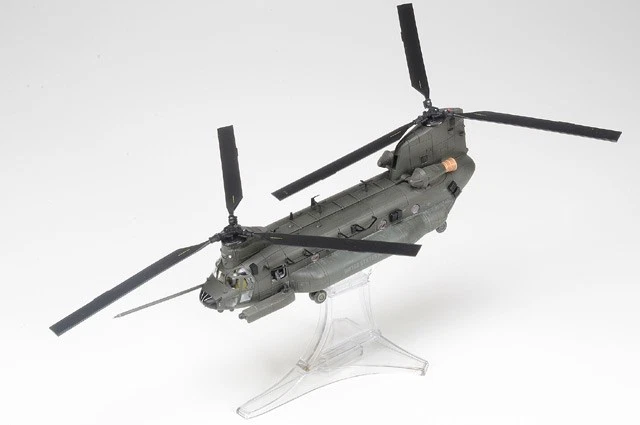 821005E Forces of Valor MH-47G Chinook 1/72 Model US Army 160th SOAR Night - Image 1 of 2