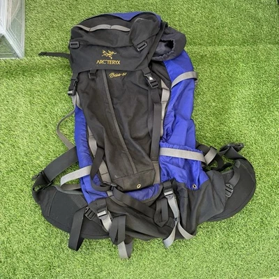Mochila Arcteryx Bora 60L Litros Azul Medio Camping Senderismo Viaje Acolchada Lumbar Foto 1 de 4