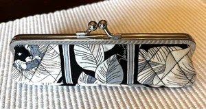 Vera Bradley Camellia kisslock 7" quilted slim case pencil cosmetic brush - Picture 1 of 9