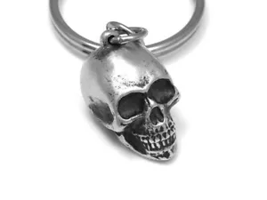 Portachiavi cranio umano, Portachiavi anatomia cranio umano fatto a mano in peltro - Foto 1 di 3
