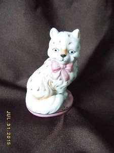 FRANKLIN MINT KURIOSITÄTENSCHRANK KATZEN SAMMLUNG PORZELLAN STAFFORDSHIRE KATZE - Bild 1 von 3
