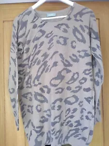Ladies Wallis Animal Print Longer Jumper Size S - Picture 1 of 6