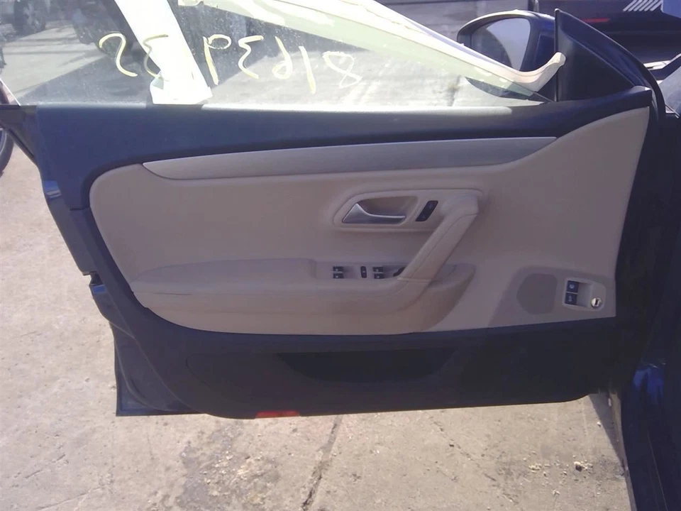 2014 Volkswagen VW CC Front Driver Left LH Door Trim Panel in Black & Tan Foto 1 de 4