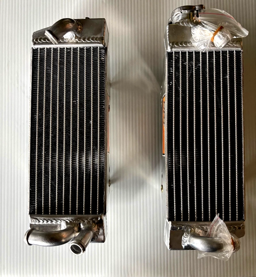 Radiador de aluminio GPI KTM PARA 250/300/380 SX/EXC/MXC 1998-2003 Foto 1 de 4