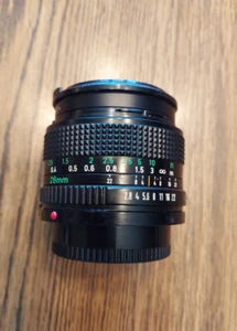 Canon 28mm f/2.8 FD-Mount Manual Focus Lens, Sky-1A filter, Original Canon Caps - Picture 1 of 6
