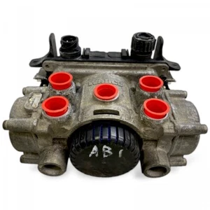 SOLARIS Urbino, Alpino, Vacanza TP2045701 EBS Valve, Tag Axle 8015520 500590632 - Picture 1 of 9