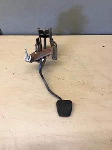 2001 Honda Prelude Pedal Assembly (gas, brake, clutch) - Picture 1 of 8
