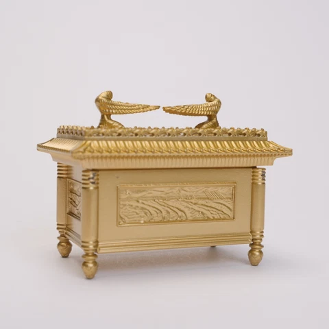 INDIANA JONES RAIDERS OF THE LOST ARK - ARK OF THE COVENANT Cover
