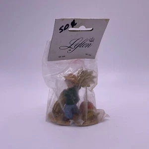 VTG 1998 Lefton Colonial Village Figurine Harvest Pickins 11579 Farm Boy NOS - Picture 1 of 7