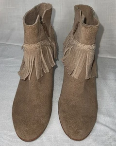 Gianni Bini Light Brown Suede Ankle Boots Fringe Zip Side Sz 6.5 - Picture 1 of 9