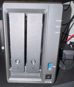 Synology DS720+ / 10 Go Ram / HDD WD 14 To / Cache Nvme Samsung 256 Go - Photo 1/17