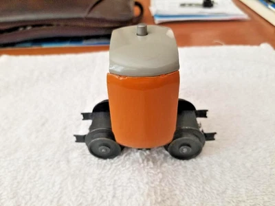 Lionel Prewar 752T-26 Vestibule Truck Restored, In 250E Colors - Image 1 of 4