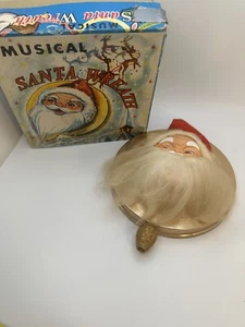 Vintage Kitsch Christmas Musical Santa Wreath Decor with Box - Picture 1 of 15