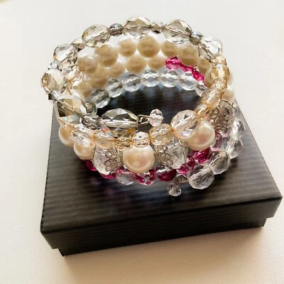 Brazalete Apilado Espiral Cuentas Multicolor Casa Blanca Mercado Negro Foto 1 de 4