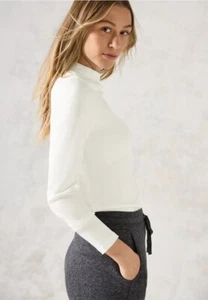 Camisa básica Cecil con cuello alto Vanilla White - Imagen 1 de 1
