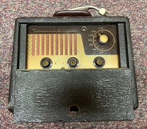 Rare 1947 Stewart Warner A61P3 Flip Front Lunch Box Radio 6 Tube AC DC Battery - Picture 1 of 8