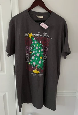 NUEVO CON ETIQUETAS Para Mujer Camiseta Simply Southern Vacaciones Navidad Gris Carbón XL Festivo Foto 1 de 4