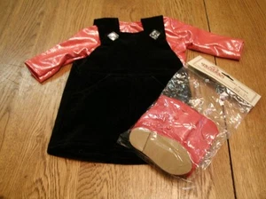 Handgefertigte 18" Puppenkleidung schwarzer Samtpullover/glitzerndes Hemd/rote Stiefel - Bild 1 von 3